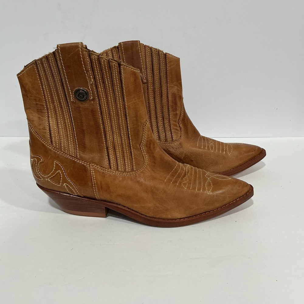 Tan Leather Western Ankle Boots with Stitch Detail